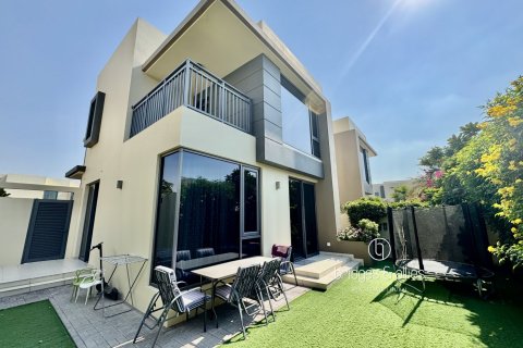 Villa de 4 dormitorios en Dubai Hills Estate, UAE No. 148173 4