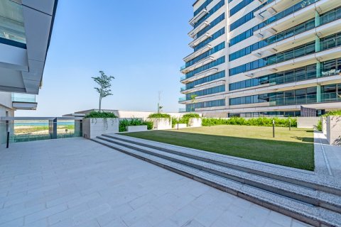 1 bedroom Apartment on the Yas Island, UAE No. 208770 24