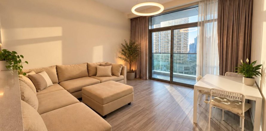 1 bedroom Apartment in Jumeirah Lake Towers, UAE No. 208771