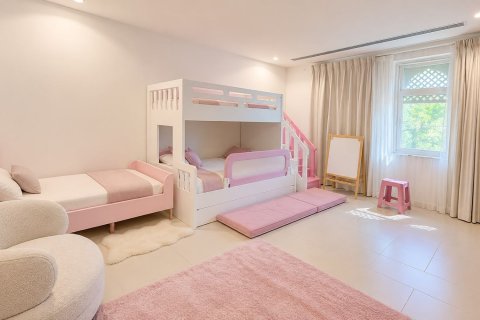 Villa de 5 chambres à Jumeirah Park, UAE No. 208767 16