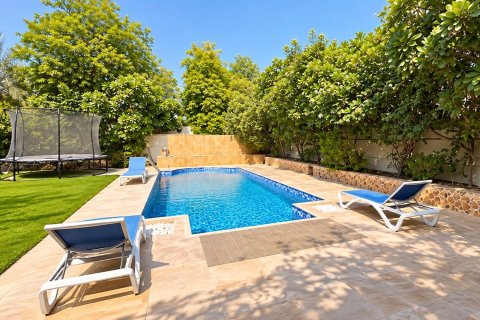 Villa de 5 chambres à Jumeirah Park, UAE No. 208767 21