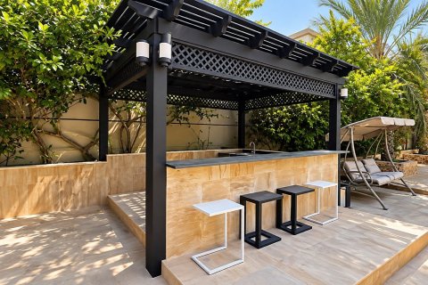 Villa de 5 chambres à Jumeirah Park, UAE No. 208767 22