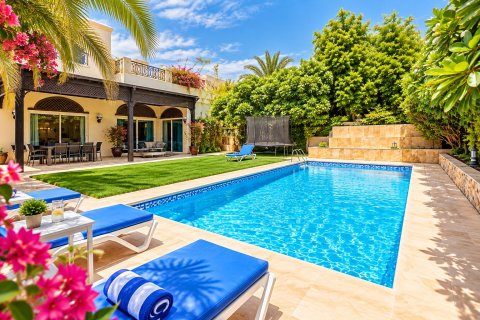 Villa de 5 chambres à Jumeirah Park, UAE No. 208767