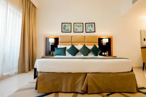 Studio Apartment in Business Bay, UAE No. 207568 3