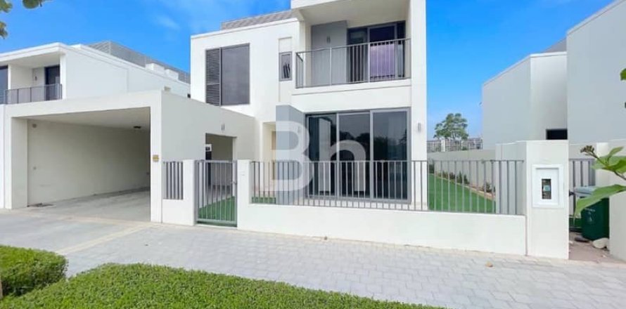 Villa de 4 dormitorios en Dubai Hills Estate, UAE No. 91847