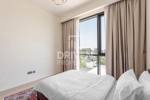 Villa de 4 dormitorios No. 120629 13