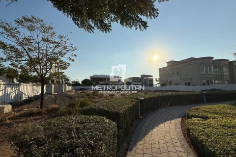 Land de 1247m² No. 128356 8