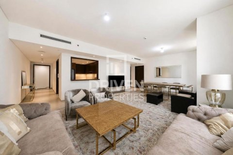 2 bedrooms Apartment in BLVD Heights, UAE No. 190015