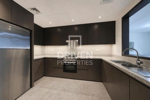 2 bedrooms Apartment in BLVD Heights, UAE No. 190015 8