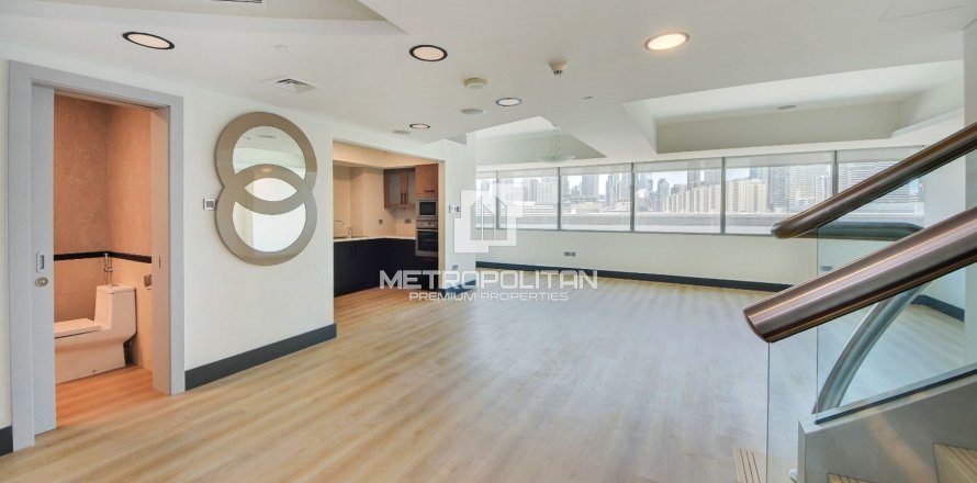 Appartement de 2 chambres à World Trade Centre Residence, UAE No. 77990