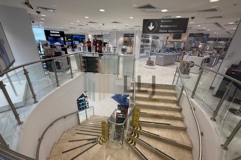 1010مربع، محل تجاري في Hamdan Street, الإمارات العربية المتحدة رقم 102004 9