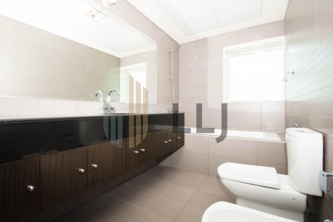 Apartment de 3 dormitorios en Al Reem Island, UAE No. 102026 11