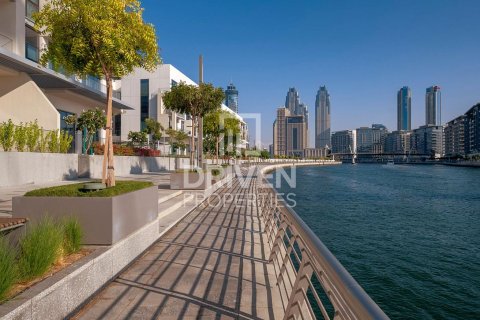 2 bedrooms Apartment in Al Wasl, UAE No. 192845