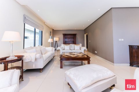 6 bedrooms Villa  No. 111371 4