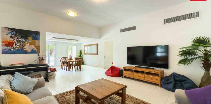 Villa de 3 chambres  No. 111372
