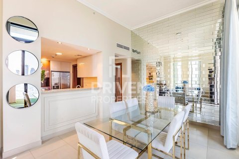 3 bedrooms Apartment in Burj Vista, UAE No. 190220 6
