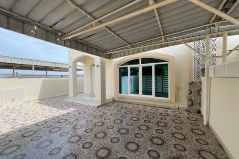 Villa Gemela de 3 dormitorios en Muscat, Oman No. 109220 16