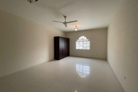 Villa Gemela de 4 dormitorios en Muscat, Oman No. 109221 5