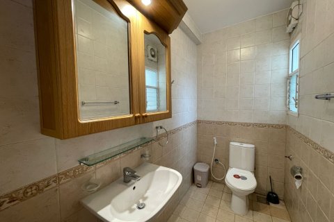 Villa Gemela de 4 dormitorios en Muscat, Oman No. 109222 13