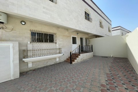 Villa Gemela de 4 dormitorios en Muscat, Oman No. 109222 16