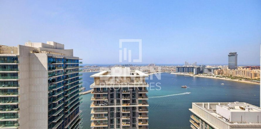 Квартира с 1 спальней в EMAAR Beachfront, ОАЭ №193291