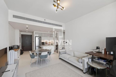 Квартира с 1 спальней в EMAAR Beachfront, ОАЭ №193291 3