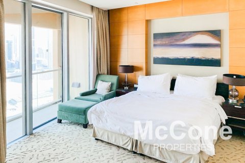Appartement de 1 chambre à The Address Dubai Mall, UAE No. 33658 8