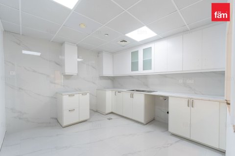 3 bedrooms Apartment in Dubai, UAE No. 210888 9