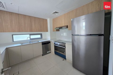 4 bedrooms Villa in Dubai, UAE No. 210893 4