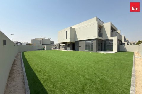 4 bedrooms Villa in Dubai, UAE No. 210893 13