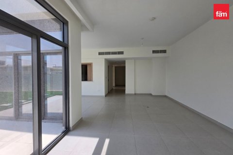 4 bedrooms Villa in Dubai, UAE No. 210893 6
