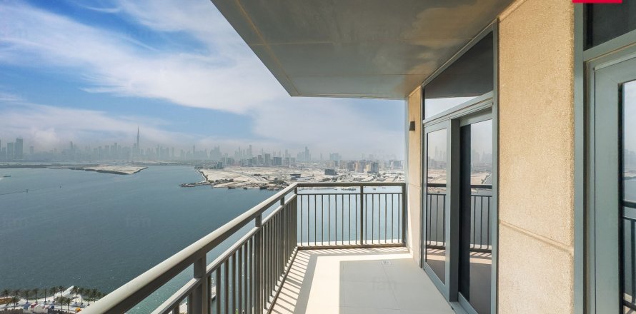 3 bedrooms Apartment in Dubai, UAE No. 198577