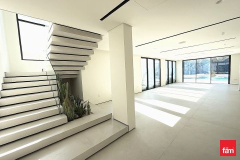 Villa de 4 dormitorios en Dubai, UAE No. 147576 8
