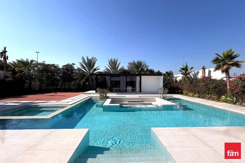 Villa de 4 dormitorios en Dubai, UAE No. 147576 24