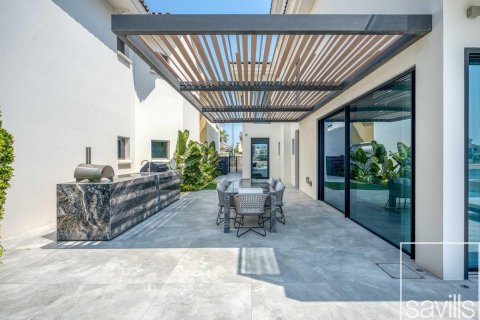 5 bedrooms Villa in Garden Homes, UAE No. 194580 19