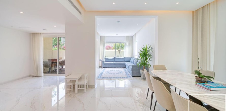 3 bedrooms Villa in The Lakes, UAE No. 194579