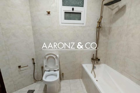 Квартира с 3 спальнями в Джумейра Лейк Тауэрс, ОАЭ №149153 8