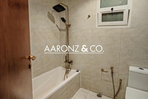 Квартира с 3 спальнями в Джумейра Лейк Тауэрс, ОАЭ №149153 7