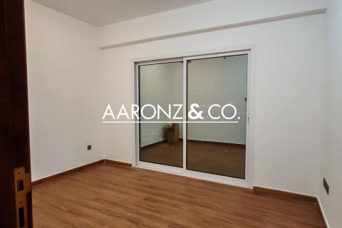 Квартира с 3 спальнями в Джумейра Лейк Тауэрс, ОАЭ №149153