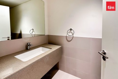 3 bedrooms Apartment in Dubai, UAE No. 167825 8