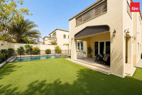 3 bedrooms Villa in Jumeirah Park, UAE No. 205380 6