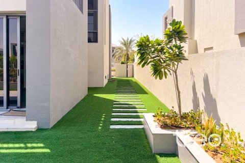 Villa de 4 dormitorios en Dubai Hills Estate, UAE No. 173839 19