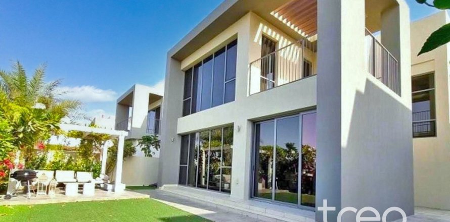 Villa de 4 dormitorios en Dubai Hills Estate, UAE No. 173839