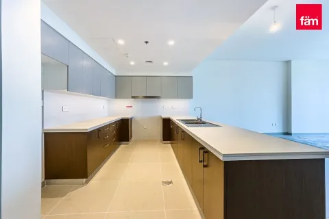 Квартира с 3 спальнями  №120409 3