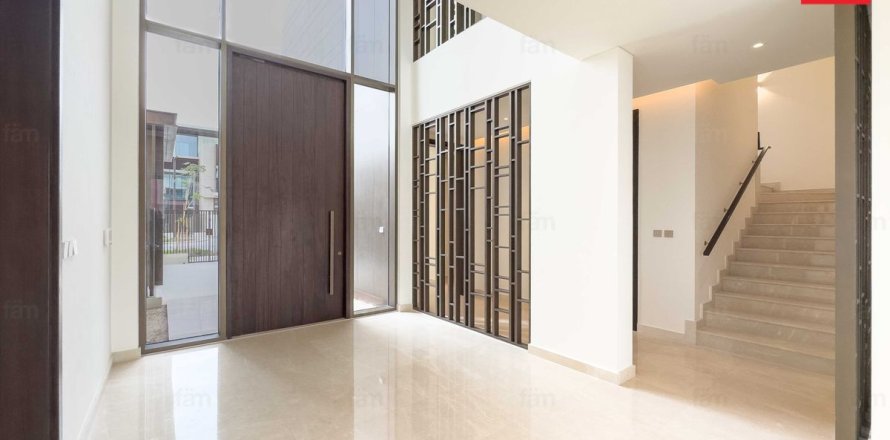 Вилла с 5 спальнями №120411