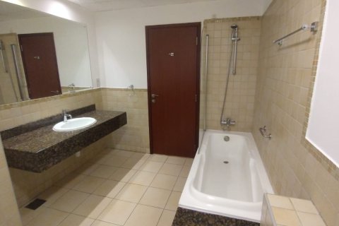 Квартира с 2 спальнями в Дубай Марина, ОАЭ №187047 10