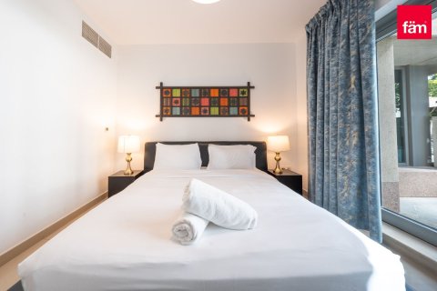 Квартира с 2 спальнями в Даунтаун Дубай (Даунтаун Бурдж Дубай), ОАЭ №135489 4