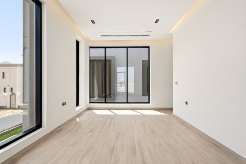 5 bedrooms Villa in Dubai Land, UAE No. 199686 20