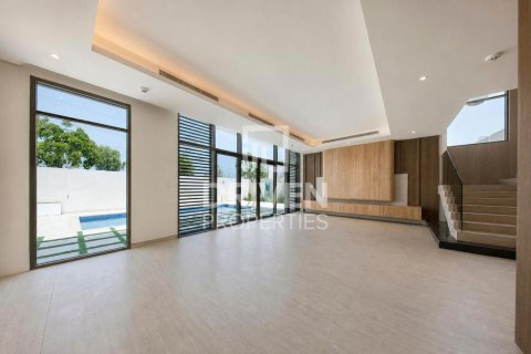 4 bedrooms Villa in District One, UAE No. 204576
