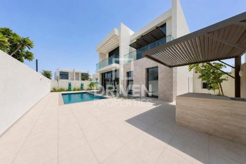 4 bedrooms Villa in District One, UAE No. 204576 24